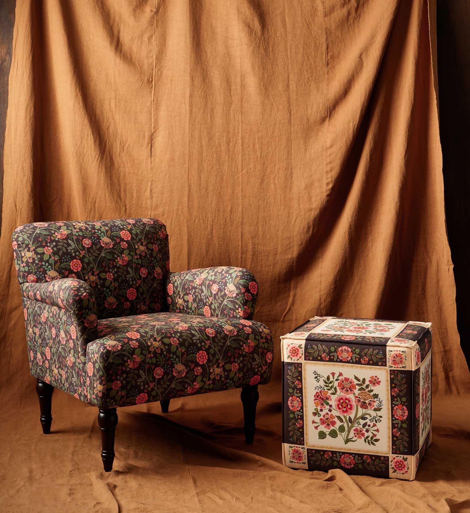 Bea Ottoman - Gracie