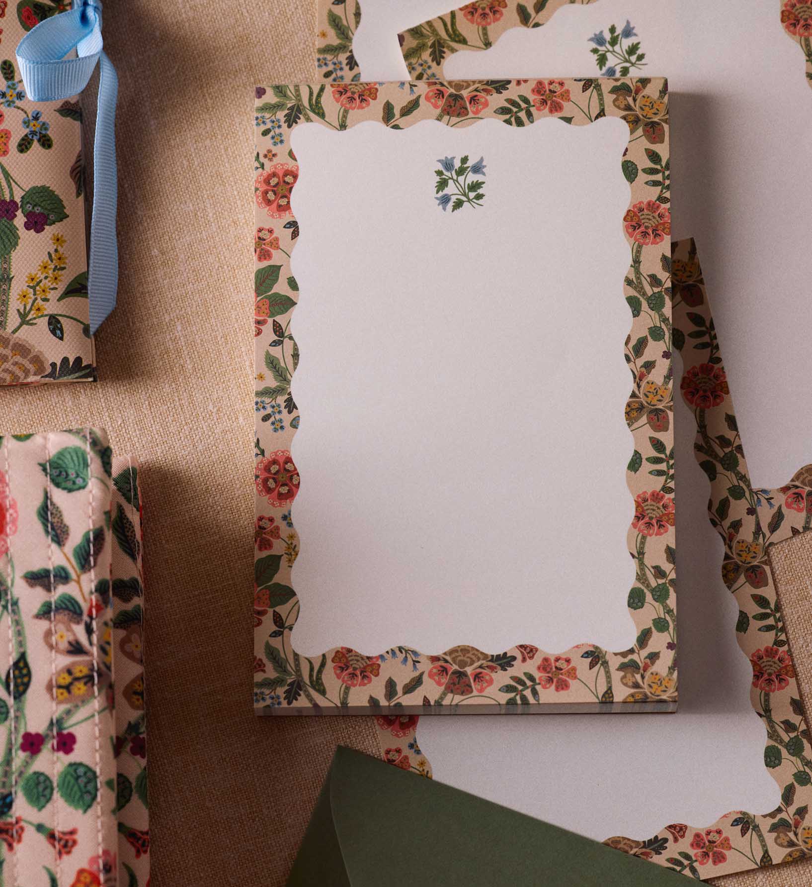 Blank Notepad - Gracie