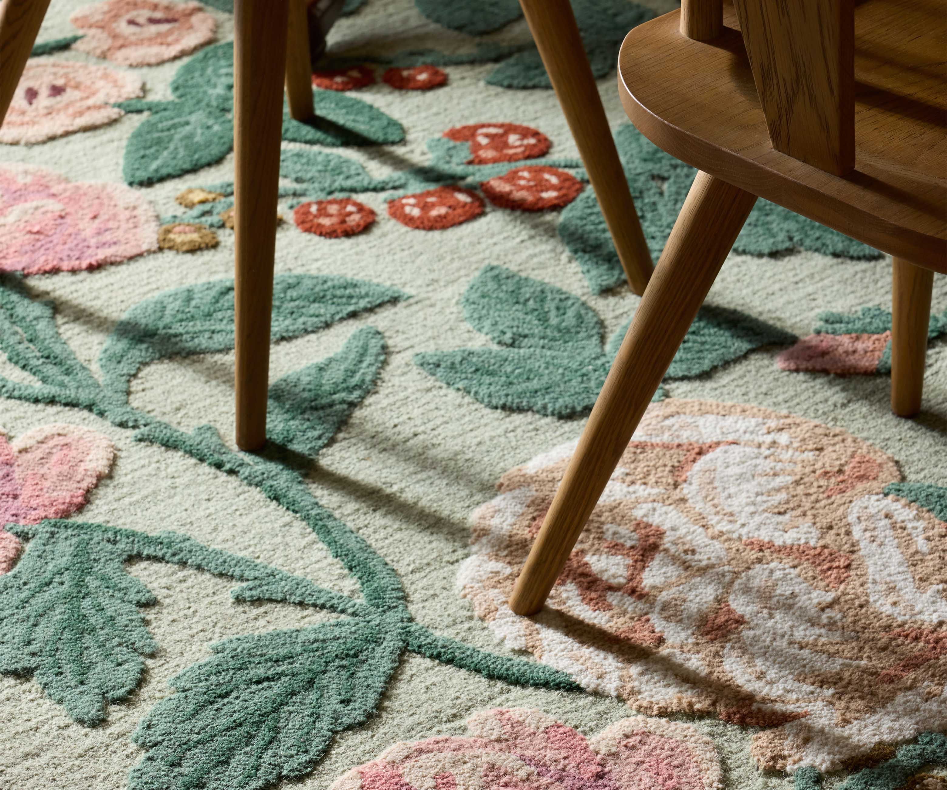 Highgrove Roses Wool Hooked Rug - Mint