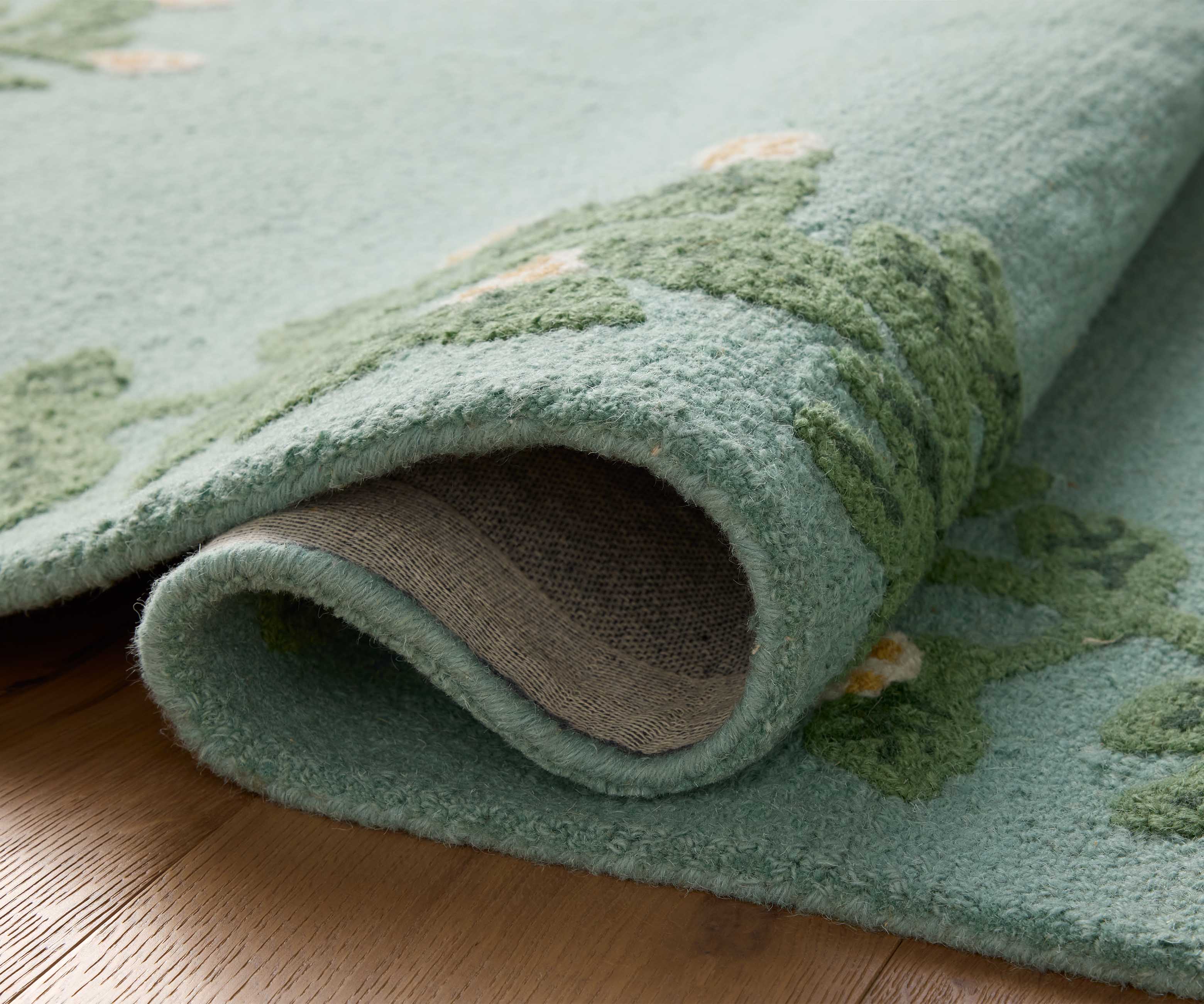 Highgrove Climbing Vines Wool Hooked Rug - Blue